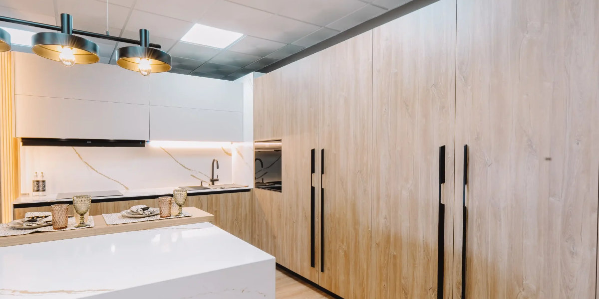 Almacenaje de cocina Diseño interior de cocina con elementos de almacenaje