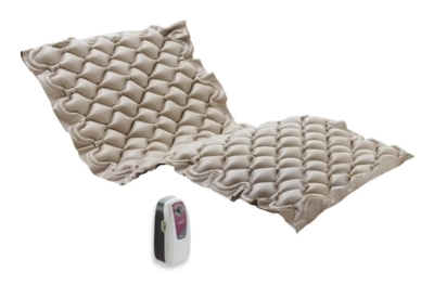 Colchón inflable que permite la circulación del aire por toda la superficie evitando la formación de escaras. Compresor de inflado incluído. Colchón Antiescaras Basic