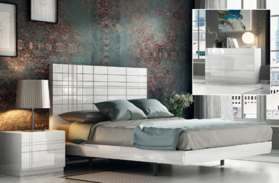 Los detalles se adueñan de esta composición para dotarla de un carácter y personalidad muy definida. Acabado en color lacado blanco
alto brillo. Bañera para colchón de 150 x 190 cm. Dormitorio Bolonia II