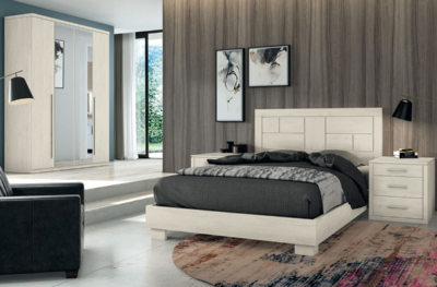 Encuentra ese diseño que se ajusta a tus necesidades. Este dormitorio te ofrece todo aquello que necesitas con el mejor gusto y la mejor
calidad. Acabado en color alaska. Cabezal 165 x 120 x 5,4 cm. Bancada para somier de 150 x 190 cm. Mesitas 60 x 64,3 x 45 cm. | Armario a
juego con el que completar tu dormitorio. 180 x 241 x 60 cm. Dormitorio Brístol II